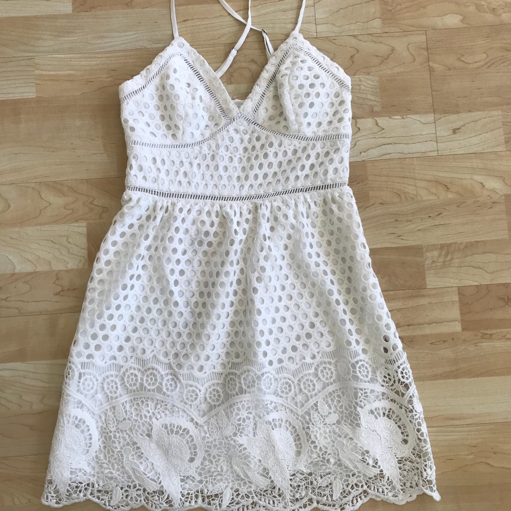 Crochet, white dress!